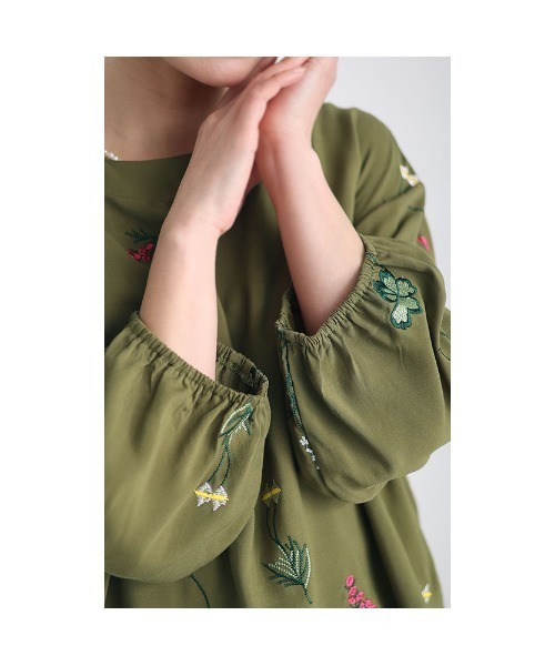 Sawa a la mode(サワアラモード)の「草花刺繍コットンブラウス(シャツ/ブラウス・レディース・グリーン・FREE)」の17枚目の写真