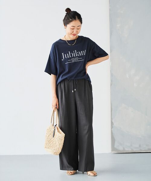 le.coeur blanc（ルクールブラン）の「《手洗い可能》JubilantロゴTシャツ（Tシャツ/カットソー・レディース・オフホワイト/ネイビー/カーキオリーブ・38）」の5枚目の写真