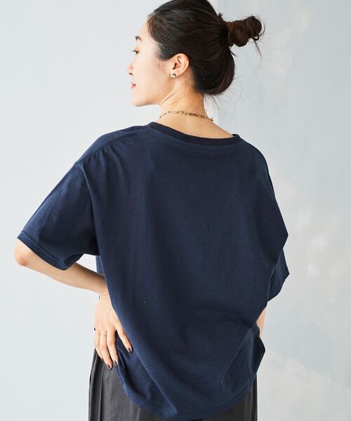 le.coeur blanc（ルクールブラン）の「《手洗い可能》JubilantロゴTシャツ（Tシャツ/カットソー・レディース・オフホワイト/ネイビー/カーキオリーブ・38）」の17枚目の写真