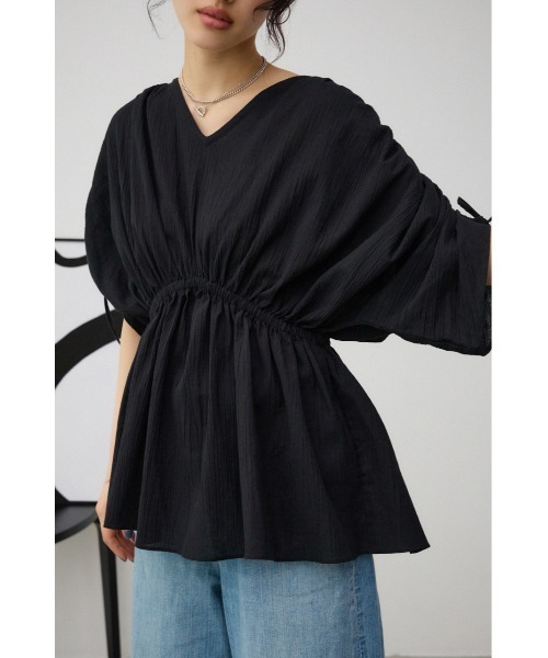 AZUL by moussy(アズールバイマウジー)の「ショルダードロストペプラムブラウス(シャツ/ブラウス・レディース・カーキ/アイボリー/ブラック・FREE)」の16枚目の写真