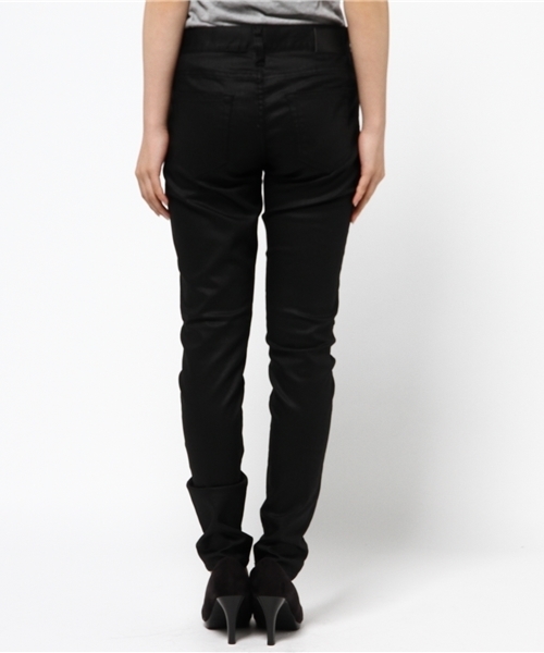 robbem（ロベム）の「【robbem】コーティングデニム（デニムパンツ・レディース・ネイビー/ブラック・25/24）」の13枚目の写真