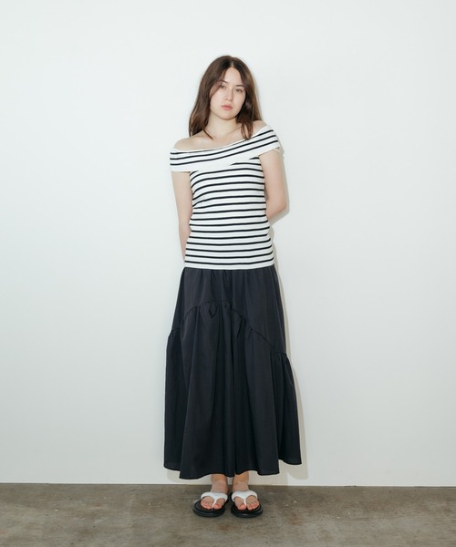 ROOPTOKYO(ループトウキョウ)の「オフショルダートップス 夏物 夏服(シャツ/ブラウス・レディース・ホワイト/ホワイト×ブラック/ブラック・FREE)」の15枚目の写真