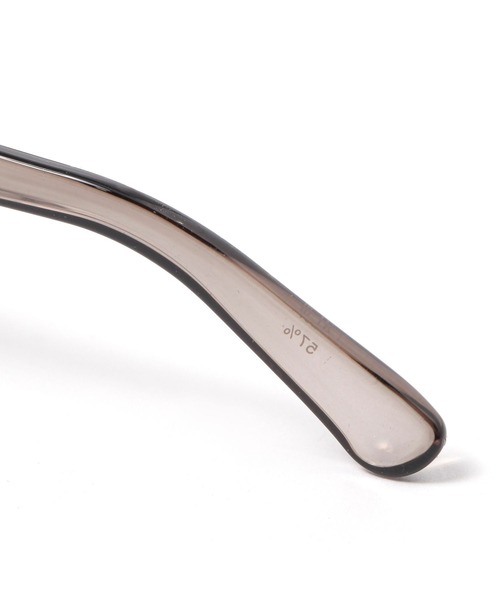 LEPSIM（レプシィム）の「thicフレームカラーレンズ　121690（サングラス・レディース・グレー/ブラウン/グリーン・ONE SIZE）」の16枚目の写真