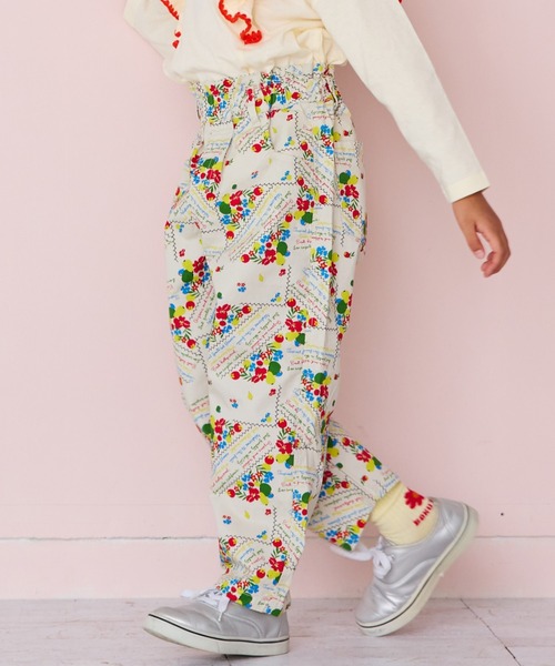 BIG FIELD(ビッグフィールド)の「ツイルハイウエストフリルパンツ(その他パンツ・キッズ・サンドベージュ/チャコール/グレー・100/120/110/95/90/80/150/140/130)」の3枚目の写真