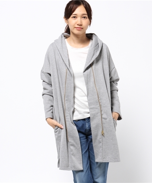 Discoat Parisien（ディスコートパリシアン）の「裏毛ビッグフードパーカー（パーカー・レディース・グレー/ネイビー/ブラック・MEDIUM/SMALL/LARGE）」の3枚目の写真