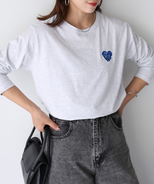 Riberry(リベリー)の「ハートロゴラメ刺繍コンパクトロンT(Tシャツ/カットソー・レディース・ホワイト×ブラック/ブラック×ホワイト/ホワイト×レッド/ライトグレー系2/ブラック×レッド/ライトグレー系1・FREE)」の6枚目の写真