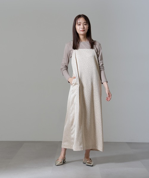 NANO universe（ナノユニバース）の「ドットプリントサテンキャミワンピース（ワンピース・レディース・ブラック/ベージュ・S/M）」の5枚目の写真