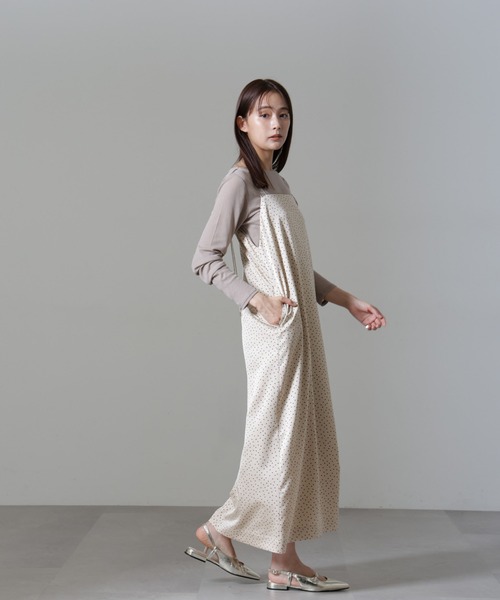 NANO universe（ナノユニバース）の「ドットプリントサテンキャミワンピース（ワンピース・レディース・ブラック/ベージュ・S/M）」の6枚目の写真