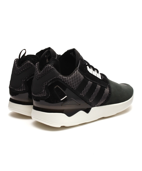 adidas(アディダス)の「メンズ アディダス ブースト adidas ZX 8000 BOOST B26366(スニーカー・メンズ・ブラック・27cm/27.5cm)」の4枚目の写真