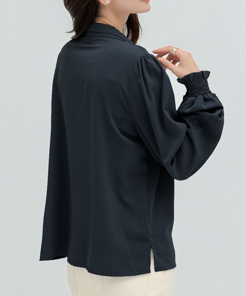 Dewlily(デューリリー)の「Vネックリボンブラウス(シャツ/ブラウス・レディース・ホワイト/ブラック・L/M)」の7枚目の写真
