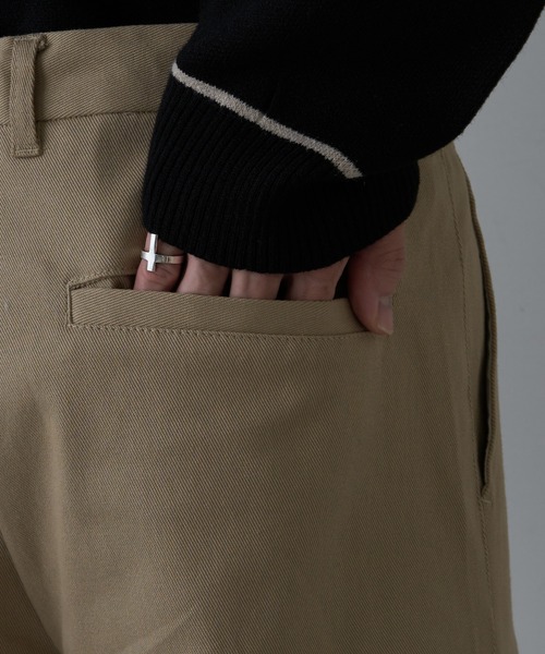 COLONY 2139（コロニートゥーワンスリーナイン）の「ヘビーツイルストレッチダブルタックパンツ（その他パンツ・メンズ・ブラック/ベージュ・MEDIUM/LARGE）」の8枚目の写真
