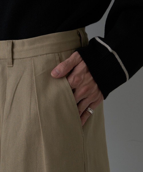 COLONY 2139（コロニートゥーワンスリーナイン）の「ヘビーツイルストレッチダブルタックパンツ（その他パンツ・メンズ・ブラック/ベージュ・MEDIUM/LARGE）」の9枚目の写真