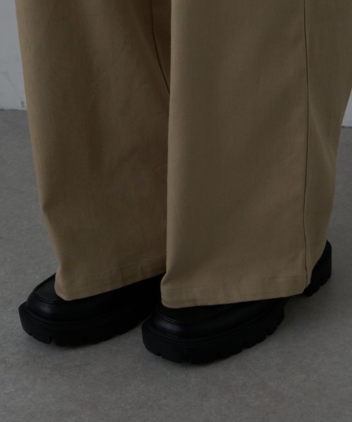 COLONY 2139（コロニートゥーワンスリーナイン）の「ヘビーツイルストレッチダブルタックパンツ（その他パンツ・メンズ・ブラック/ベージュ・MEDIUM/LARGE）」の10枚目の写真