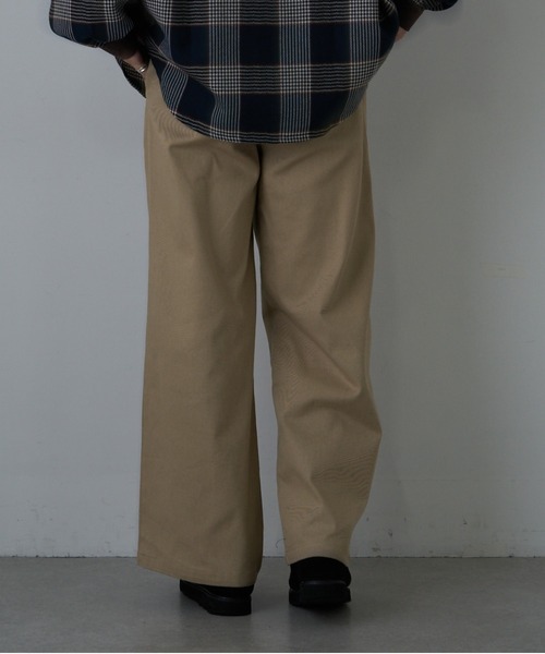 COLONY 2139（コロニートゥーワンスリーナイン）の「ヘビーツイルストレッチダブルタックパンツ（その他パンツ・メンズ・ブラック/ベージュ・MEDIUM/LARGE）」の18枚目の写真
