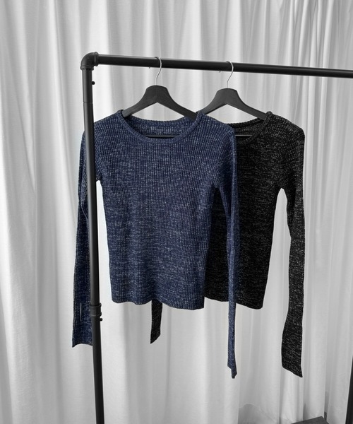LVEU.(ラブユ.)の「【LVEU.】ラメリブクルーネックニットトップス / トップス ニット ラメ リブ クルーネック サムホール フィンガーホール プルオーバー ブラック チャコール シルバー(ニット/セーター・レディース・ブラック/チャコールグレー/シルバー/ネイビー系/ブラック系その他・FREE)」の16枚目の写真