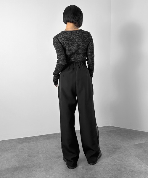 LVEU.(ラブユ.)の「【LVEU.】ラメリブクルーネックニットトップス / トップス ニット ラメ リブ クルーネック サムホール フィンガーホール プルオーバー ブラック チャコール シルバー(ニット/セーター・レディース・ブラック/チャコールグレー/シルバー/ネイビー系/ブラック系その他・FREE)」の18枚目の写真