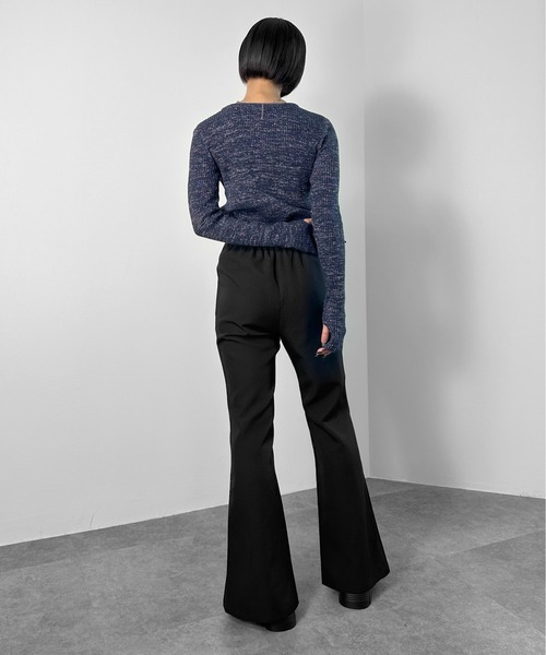 LVEU.(ラブユ.)の「【LVEU.】ラメリブクルーネックニットトップス / トップス ニット ラメ リブ クルーネック サムホール フィンガーホール プルオーバー ブラック チャコール シルバー(ニット/セーター・レディース・ブラック/チャコールグレー/シルバー/ネイビー系/ブラック系その他・FREE)」の14枚目の写真