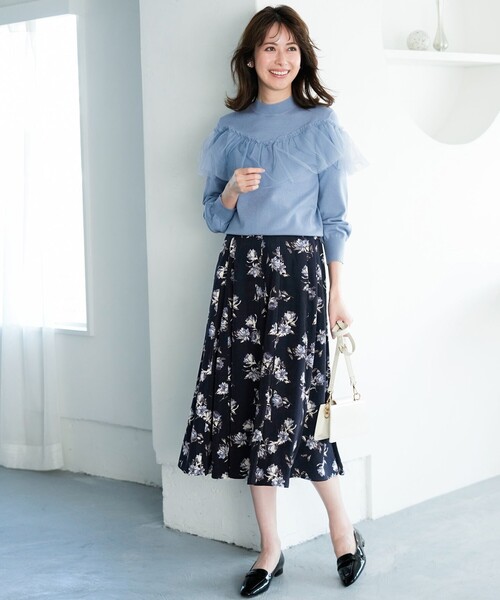 ANY SIS(エニィスィス)の「【洗える】フリルチュールコンビ ニット(ニット/セーター・レディース・アイボリー系/ブラック系/スカイブルー系・2)」の5枚目の写真