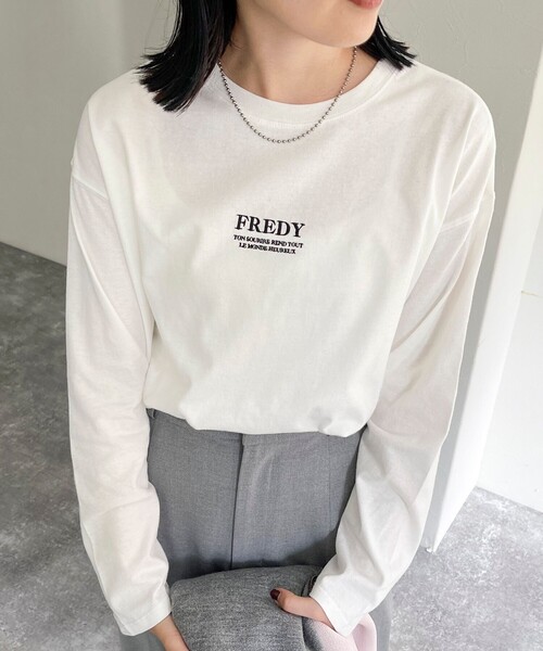 fredy emue（フレディエミュ）の「刺繍微起毛ロンTシャツ（Tシャツ/カットソー・レディース・ライトグレー/オフホワイト/グレイッシュベージュ・38）」の12枚目の写真