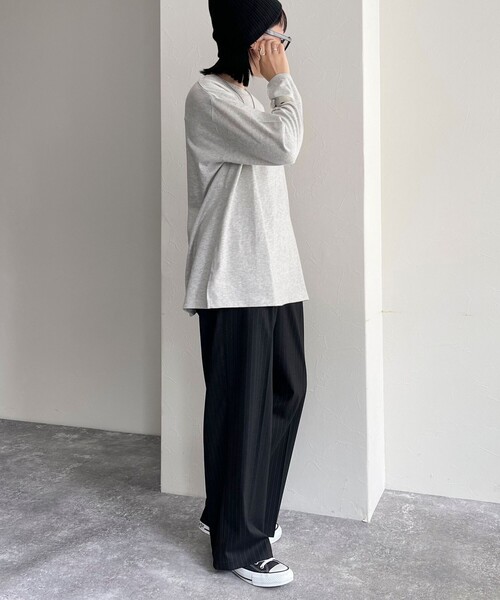 fredy emue（フレディエミュ）の「刺繍微起毛ロンTシャツ（Tシャツ/カットソー・レディース・ライトグレー/オフホワイト/グレイッシュベージュ・38）」の18枚目の写真