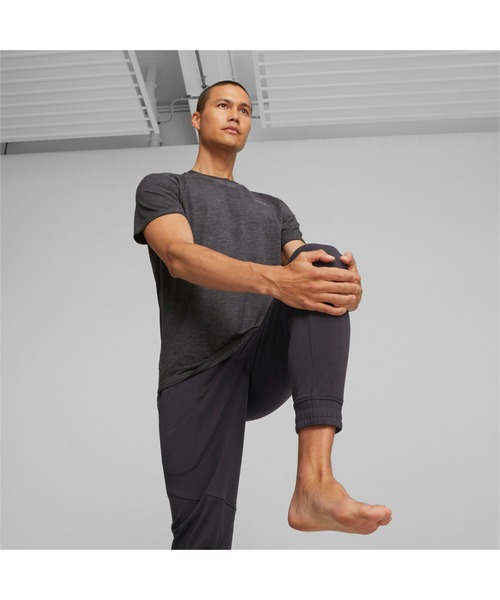 PUMA(プーマ)の「PUMA プーマ メンズ ヨガ スタジオ ファンデーション ウォッシュ 半袖 Tシャツ(Tシャツ/カットソー・メンズ・ブラック・X-LARGE/MEDIUM/LARGE)」の3枚目の写真
