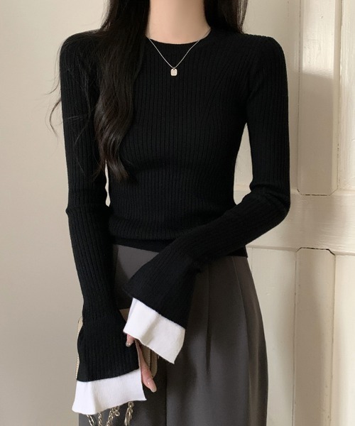 Doux Belle(ドゥーベル)の「袖レイヤードリブニット(ニット/セーター・レディース・グレー/ブラック・FREE)」の4枚目の写真
