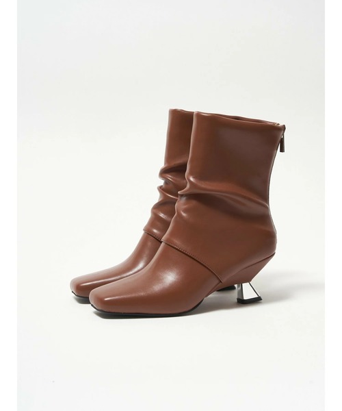 Bella lume(ベッラルーメ)の「《Bella Lume(ベッラルーメ)》クランプルブーツ(ブーツ・レディース・ブラック・MEDIUM/LARGE/SMALL)」の9枚目の写真