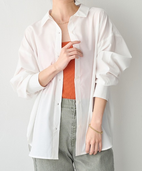 Viola e Viola(ヴィオラエヴィオラ)の「イージーケアゆったりシャツ(シャツ/ブラウス・レディース・グリーン系その他/ブルー系その他/ホワイト・M/L/LL/3L/4L/5L)」の1枚目の写真