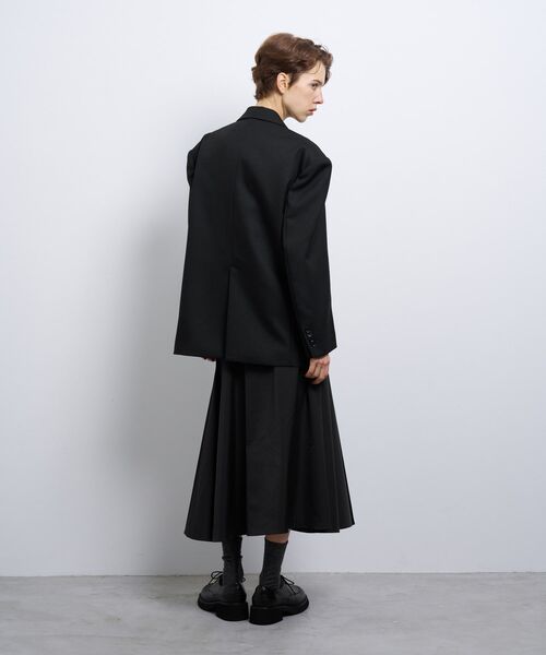 LANVIN en Bleu(ランバンオンブルー)の「リボンブローチテーラードジャケット(その他アウター・レディース・ブラック・36/38)」の11枚目の写真
