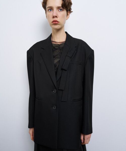 LANVIN en Bleu(ランバンオンブルー)の「リボンブローチテーラードジャケット(その他アウター・レディース・ブラック・36/38)」の8枚目の写真