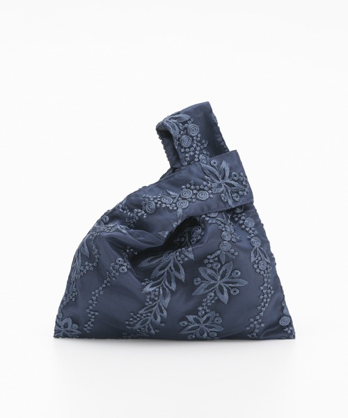 haremode(ハレモード)の「花柄刺繍パーティーサブバッグ(エコバッグ/サブバッグ・レディース・ベージュ/ネイビー/モカ/シルバー・FREE)」の3枚目の写真