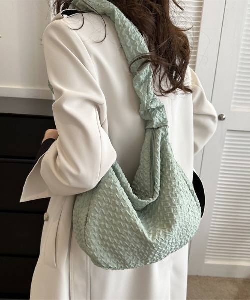 L LABEL(エルラベル)の「シャーリングドローコード付ショルダーバッグ(ショルダーバッグ・レディース・ピンク/ホワイト/ミント/ブラック/ブルー・FREE)」の3枚目の写真