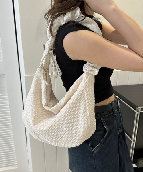 L LABEL(エルラベル)の「シャーリングドローコード付ショルダーバッグ(ショルダーバッグ・レディース・ピンク/ホワイト/ミント/ブラック/ブルー・FREE)」の15枚目の写真