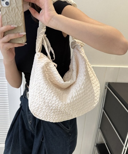 L LABEL(エルラベル)の「シャーリングドローコード付ショルダーバッグ(ショルダーバッグ・レディース・ピンク/ホワイト/ミント/ブラック/ブルー・FREE)」の16枚目の写真