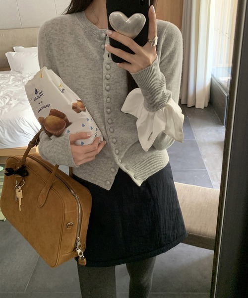 MEMECLE（メメクル）の「【 MEMECLE / メメクル 】フロントボタンニットカーディガン（カーディガン/ボレロ・レディース・ピンク/グレー・FREE）」の3枚目の写真