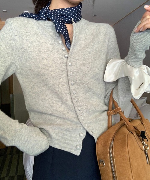 MEMECLE（メメクル）の「【 MEMECLE / メメクル 】フロントボタンニットカーディガン（カーディガン/ボレロ・レディース・ピンク/グレー・FREE）」の8枚目の写真