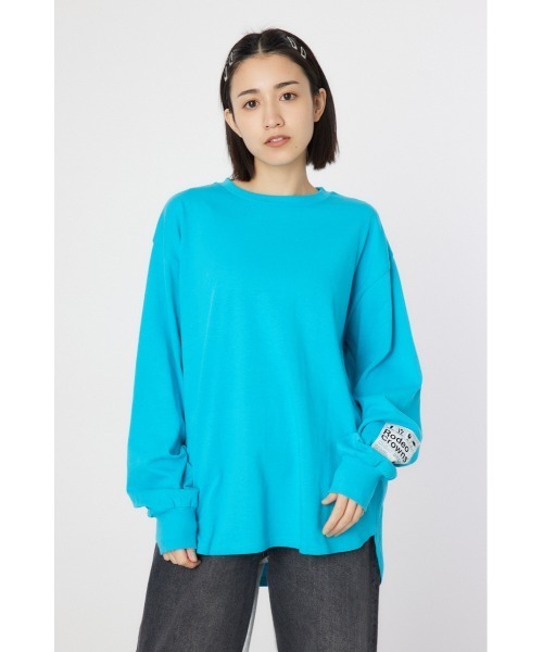 RODEO CROWNS WIDE BOWL(ロデオクラウンズワイドボウル)の「ネームパッチリラックスロングTシャツ(Tシャツ/カットソー・レディース・クリアレッド/オフホワイト/ターコイズブルー/ブラック・FREE)」の1枚目の写真