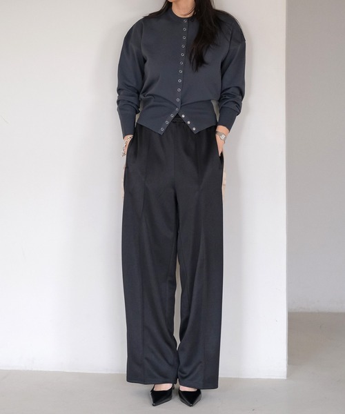 AKTE（アクテ）の「スナップボタンニットカーディガン（カーディガン/ボレロ・レディース・チャコールグレー/ベージュ系/レッド・FREE）」の6枚目の写真