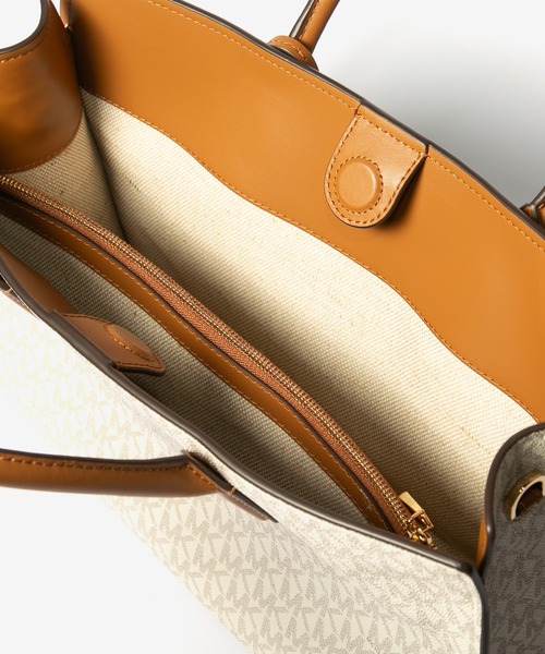 MICHAEL KORS(マイケルコース)の「MICHAEL KORS Scarlett Medium Signature Logo Satchel マイケルコース スカーレット ミディアム サッチェルバッグ(ショルダーバッグ・レディース・ホワイト系その他/ブラウン・FREE)」の9枚目の写真
