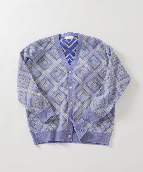 417 EDIFICE（フォーワンセブンエディフィス）の「タイルパターン ジガラ カーディガン（カーディガン/ボレロ・メンズ・ホワイト/チャコールグレー/ブルー・MEDIUM/LARGE）」の2枚目の写真