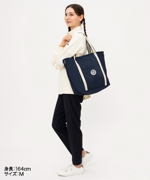 le coq sportif(ルコックスポルティフ)の「トートバッグ(サイズ調整機能付き)(トートバッグ・メンズ・ベージュ系その他/ネイビー系2/ピンク系・F)」の16枚目の写真