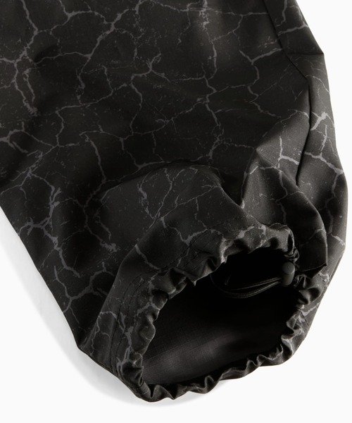 PUMA（プーマ）の「PUMA HOOPS x TMNT Relaxed Cargo Pants（プーマ フープス x ティーンエイジ・ミュータント・ニンジャ・タートルズ リラックス カーゴパンツ）（カーゴパンツ・メンズ・グリーン系/ブラック系・MEDIUM/LARGE/X-LARGE）」の5枚目の写真