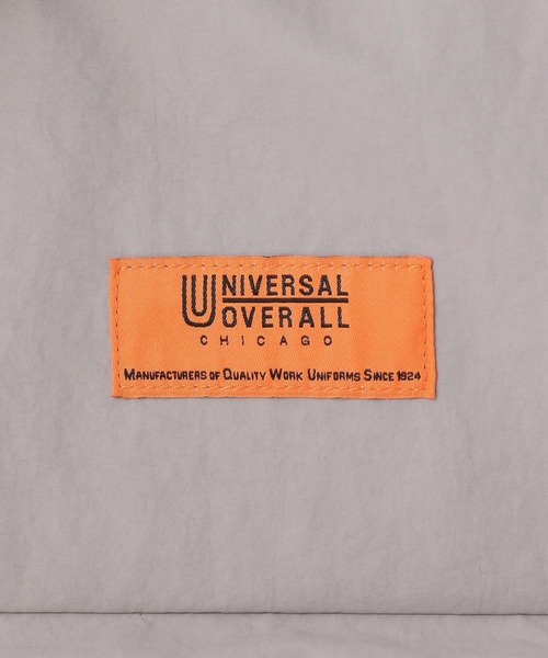 UNIVERSAL OVERALL（ユニバーサルオーバーオール）の「【UNIVERSAL OVERALL】別注デイリーバックパック[撥水・軽量]（バックパック/リュック・メンズ・ライトグレー/ブラック/カーキ・FREE）」の6枚目の写真
