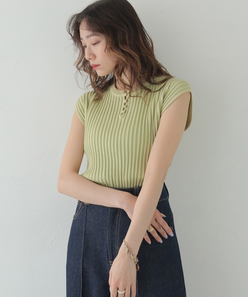 CLEIO（クレイオ）の「【CLEIO】二重臼フレンチスリーブサマーニット DOUBLE MILL FRENCH SLEEVE KNIT/986-13605（Tシャツ/カットソー・レディース・ライトグリーン/アイボリー/サックスブルー/テラコッタ・FREE）」の4枚目の写真
