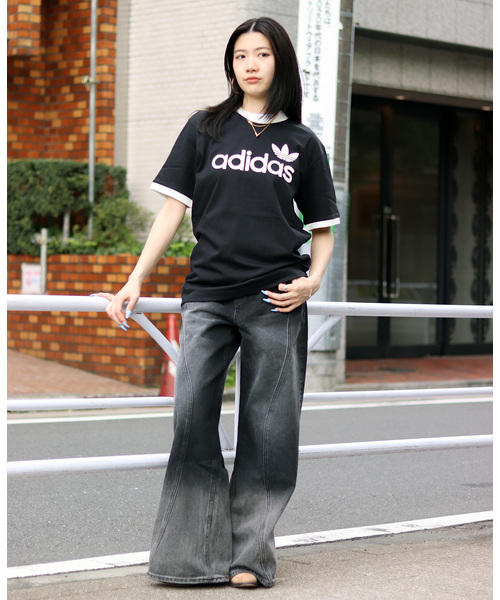 JOINT WORKS(ジョイントワークス)の「adidas/アディダスSIMPLE TEE(Tシャツ/カットソー・レディース・ホワイト/ブラック・SMALL)」の3枚目の写真