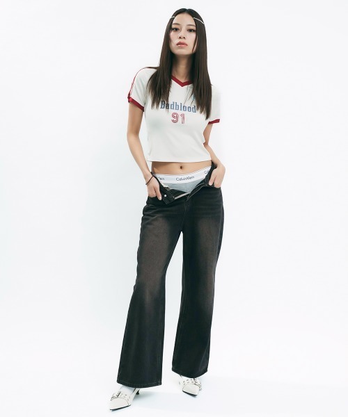 Clum(クルム)の「Ringer neck design short T-shirt / リンガーネックデザインチビTシャツ(Tシャツ/カットソー・レディース・ブラック/アイボリー・MEDIUM/SMALL)」の10枚目の写真