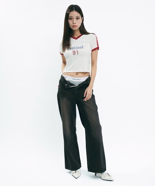 Clum(クルム)の「Ringer neck design short T-shirt / リンガーネックデザインチビTシャツ(Tシャツ/カットソー・レディース・ブラック/アイボリー・MEDIUM/SMALL)」の13枚目の写真