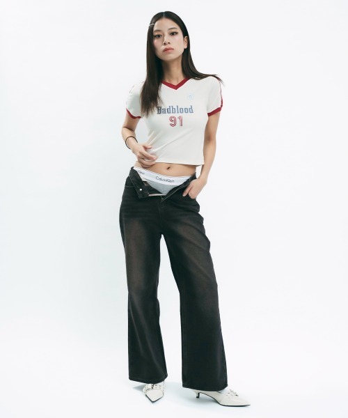 Clum(クルム)の「Ringer neck design short T-shirt / リンガーネックデザインチビTシャツ(Tシャツ/カットソー・レディース・ブラック/アイボリー・MEDIUM/SMALL)」の14枚目の写真