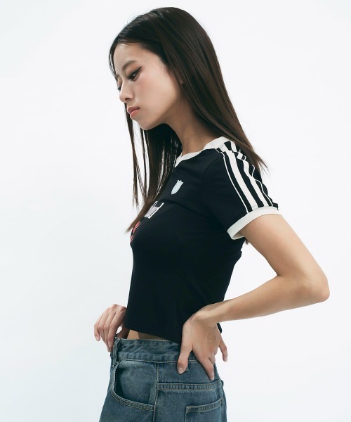 Clum(クルム)の「Ringer neck design short T-shirt / リンガーネックデザインチビTシャツ(Tシャツ/カットソー・レディース・ブラック/アイボリー・MEDIUM/SMALL)」の20枚目の写真