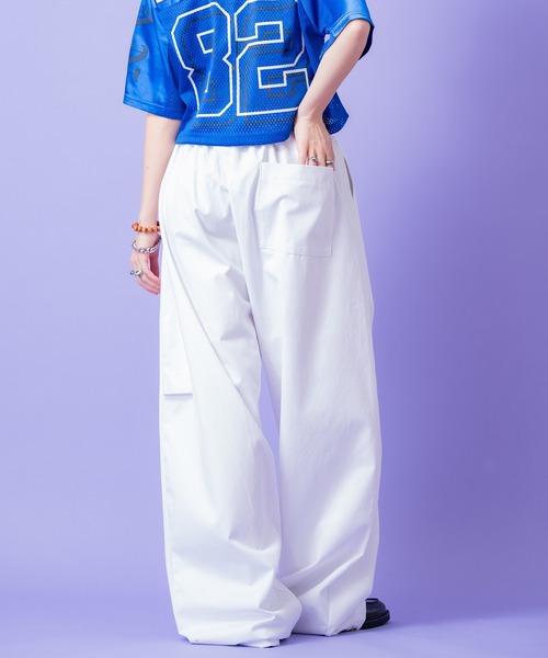 a.p.o.v.(エーピーオービー)の「a.p.o.v. フェイクアイレットロングベルトバルーンワイドチノパンツ(その他パンツ・メンズ・ブラック/ホワイト・ONESIZE)」の3枚目の写真